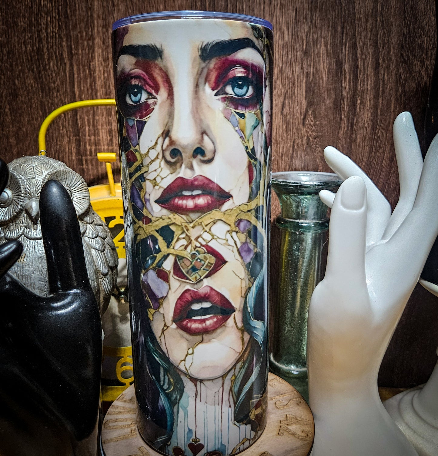 Surrealist tumbler